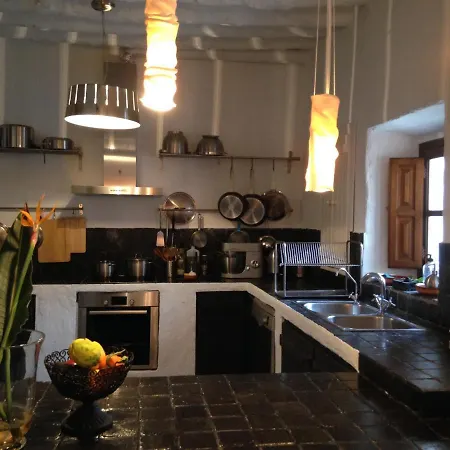 Dariana Padel & Pool Country house *
