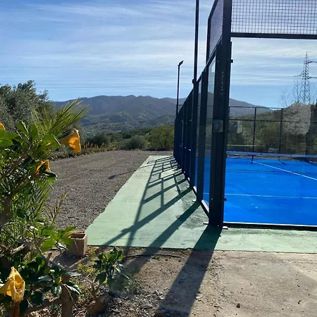 Dariana Padel & Pool Country house